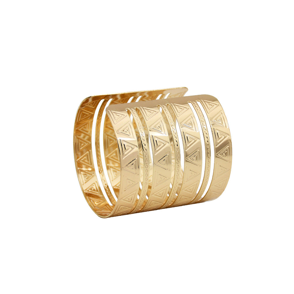 Wholesale Triangular Cutout Metal Open Bracelet